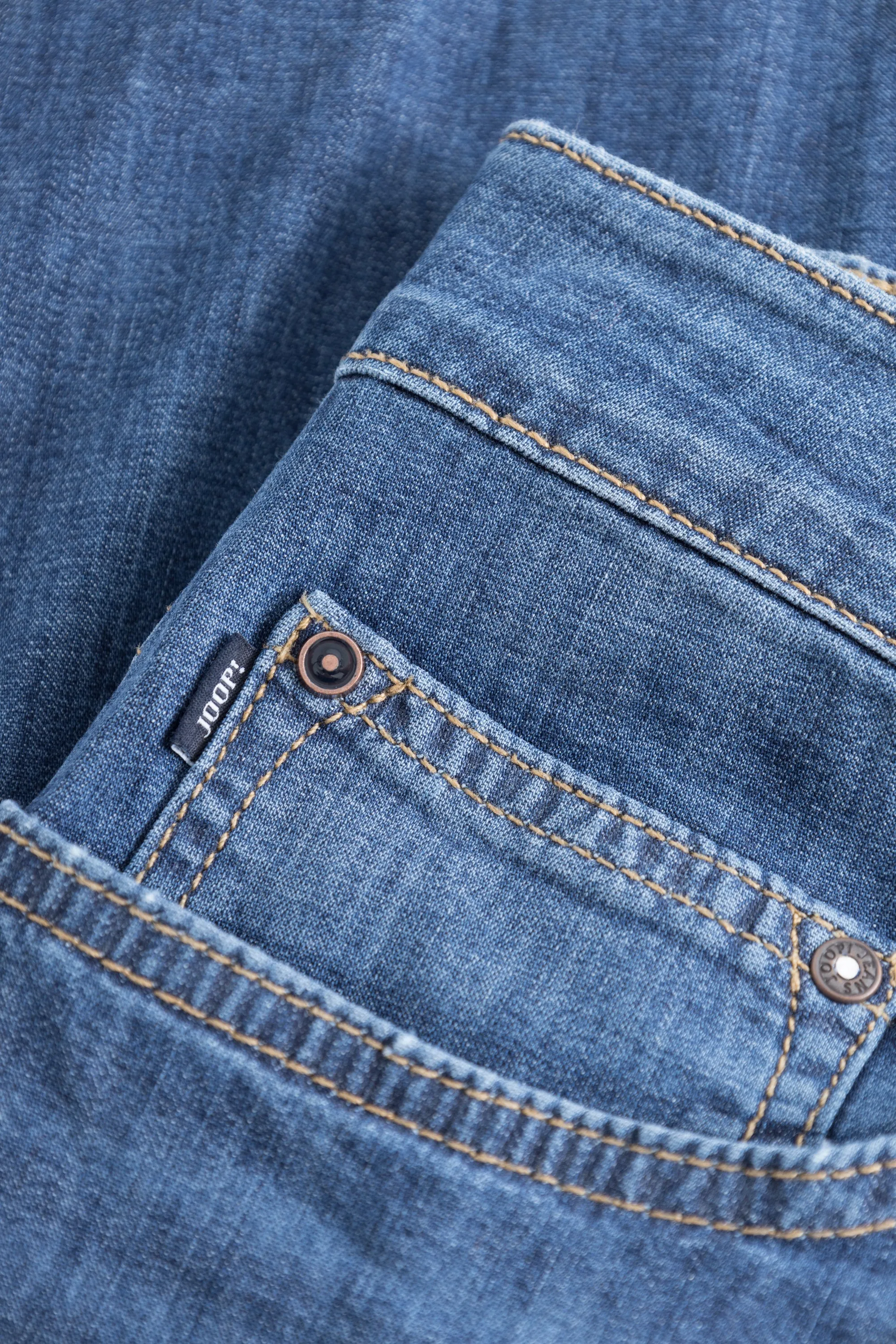 ID70147-Joop Light Weight Jean