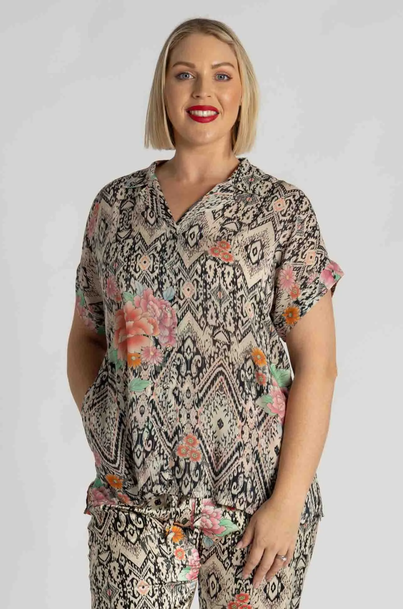 Johnny Was - Laiya Button Up in Azzie Flower