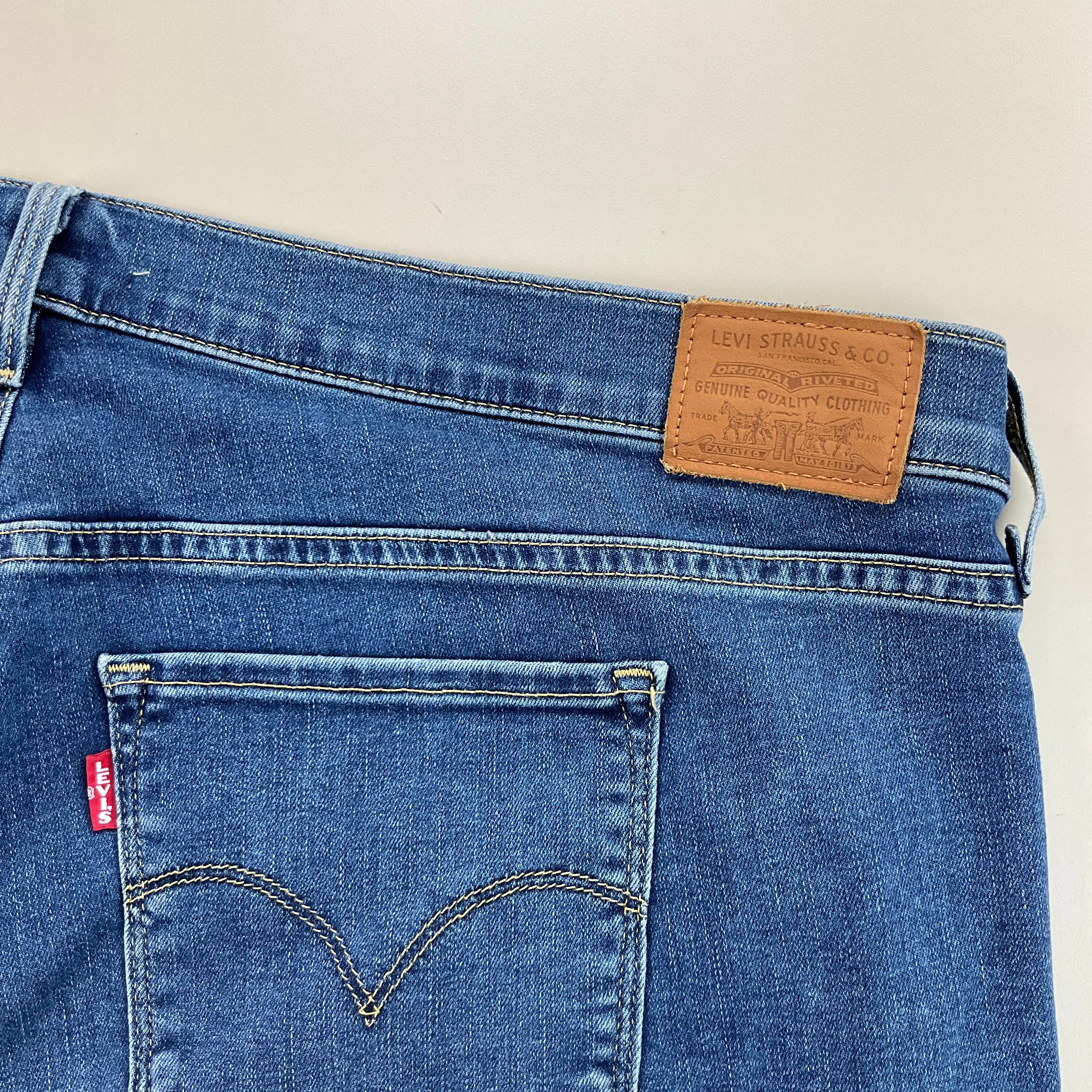 Levis Denim Shorts - W40
