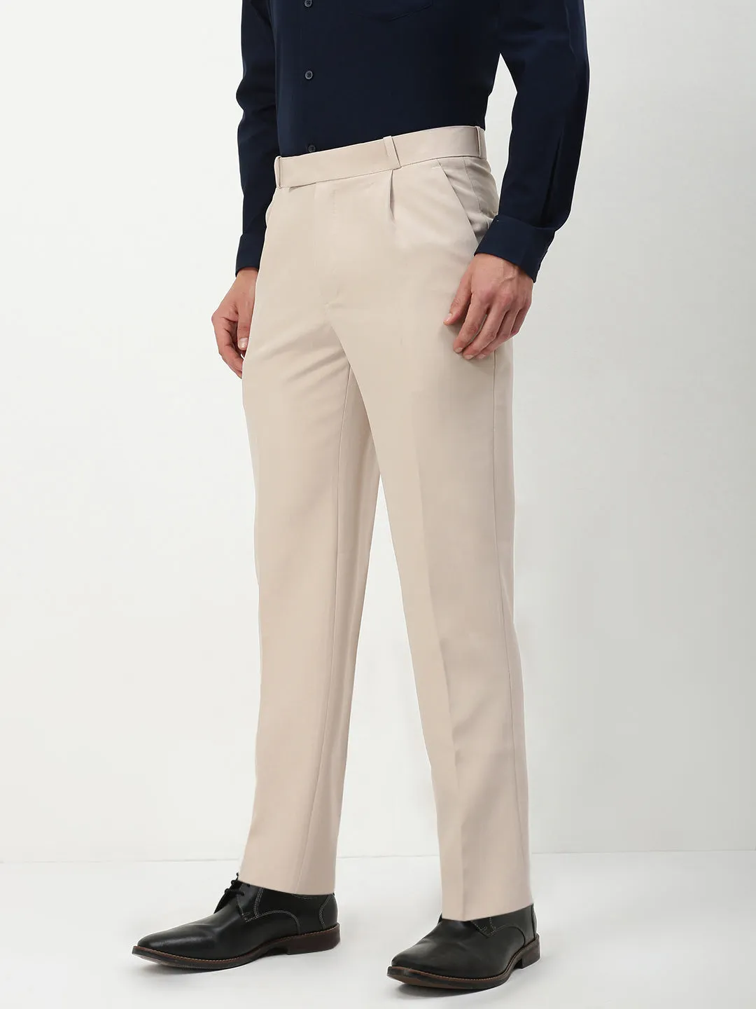 Men Beige Solid Slim Fit Formal Trousers