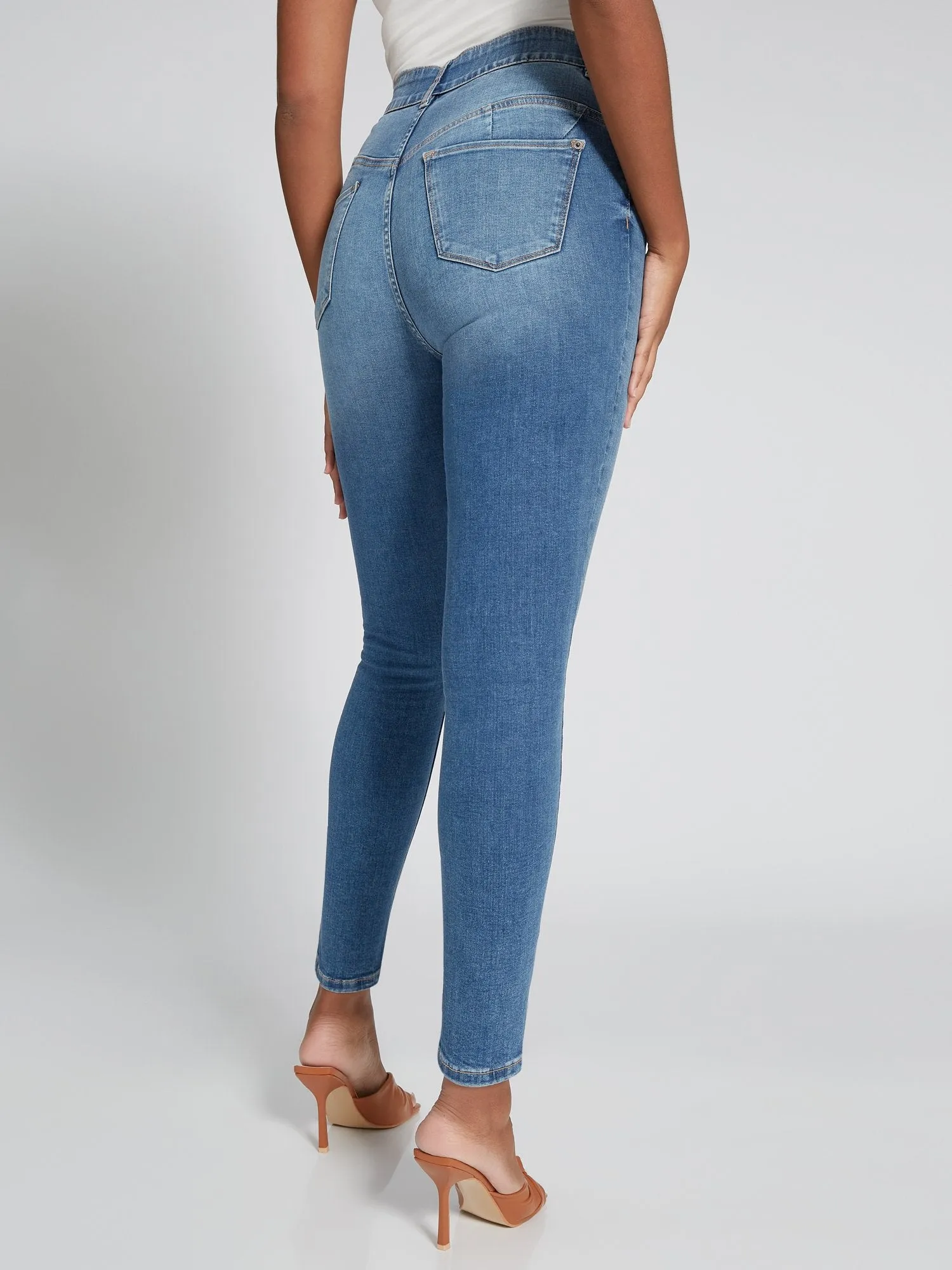 Petite Curvy Ultra High-Waisted Super-Skinny Jeans - Medium Wash