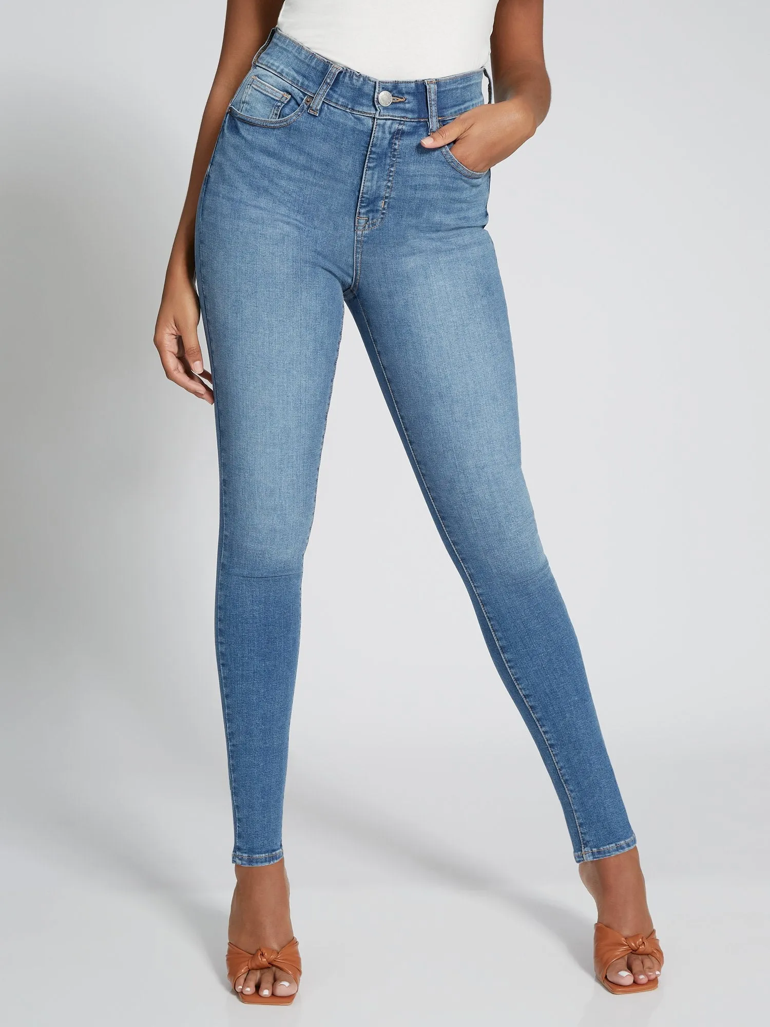 Petite Curvy Ultra High-Waisted Super-Skinny Jeans - Medium Wash