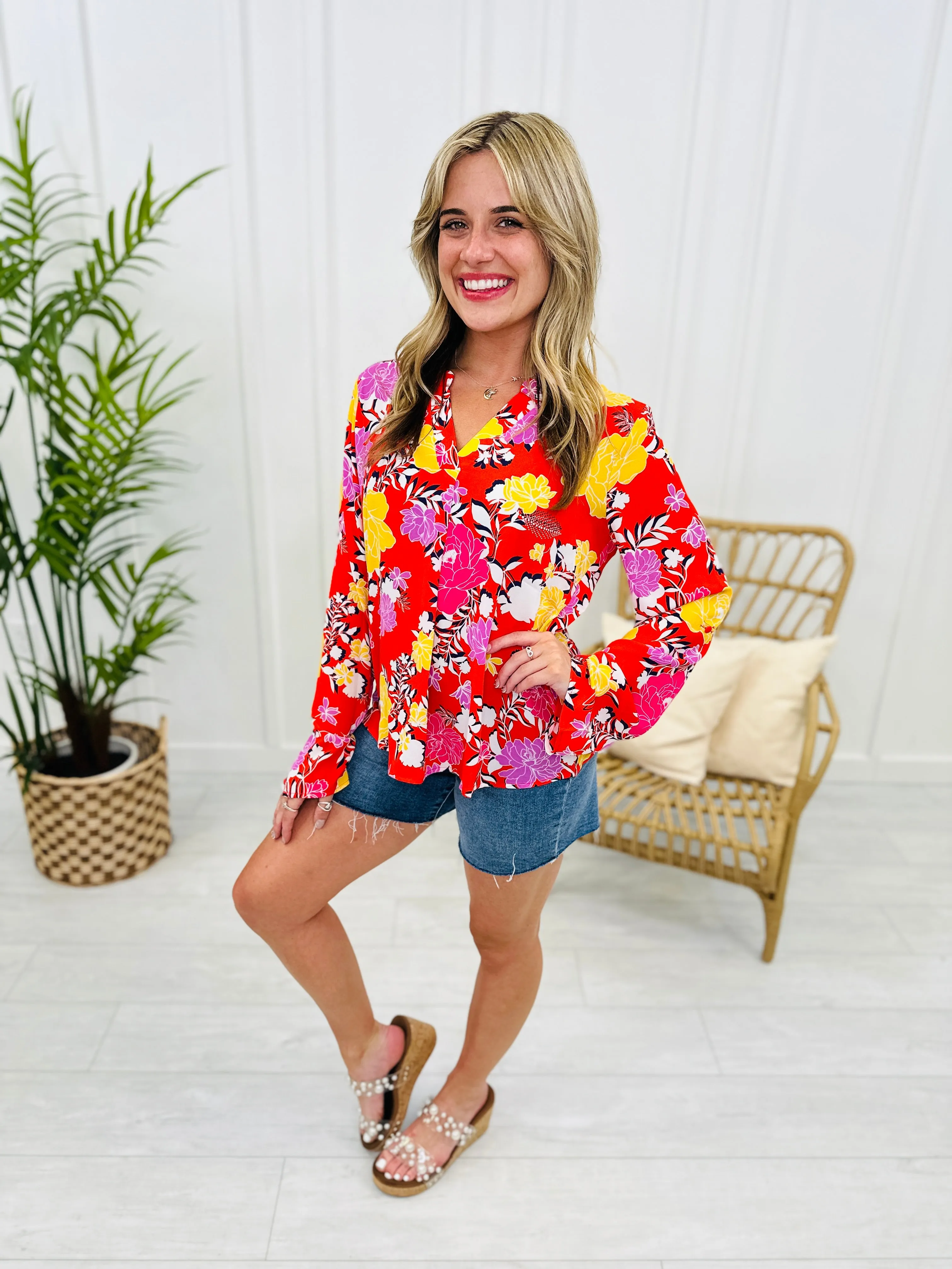 REG/CURVY Be A Vibrant Light Top