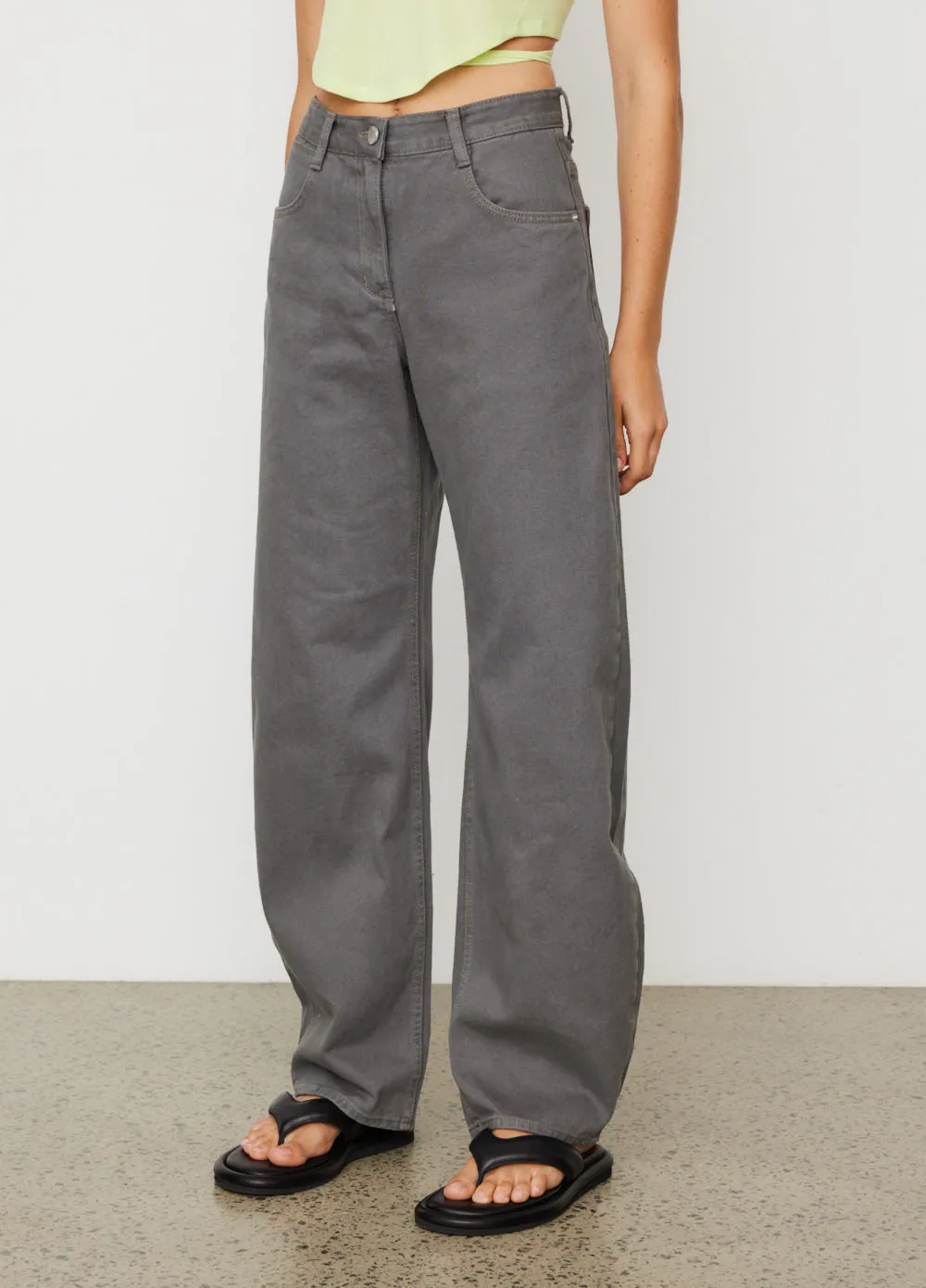 Wide Cocoon Fit Jeans